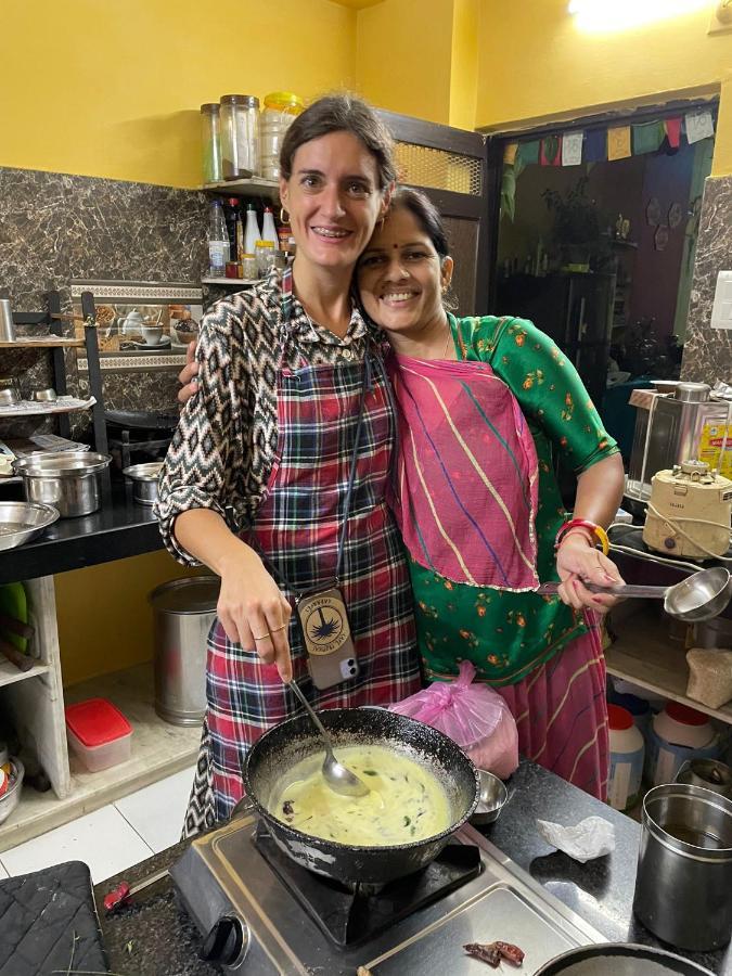 Black Pepper Home Stay Udaipur Eksteriør bilde