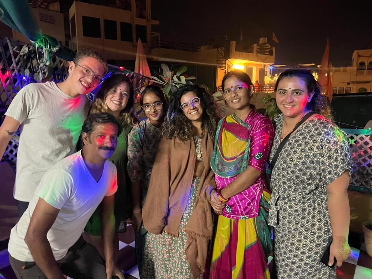 Black Pepper Home Stay Udaipur Eksteriør bilde