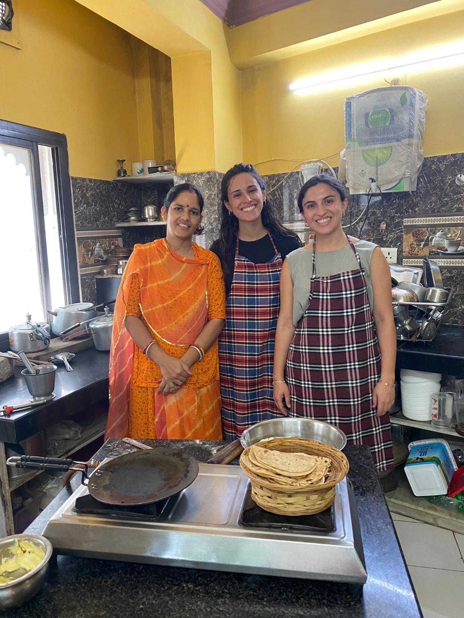 Black Pepper Home Stay Udaipur Eksteriør bilde