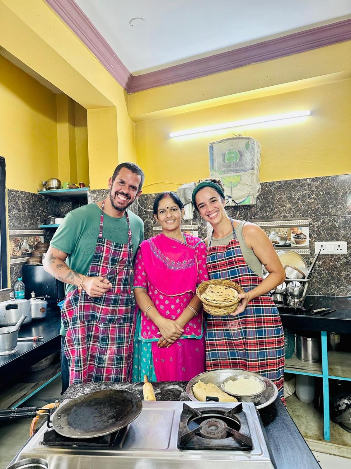 Black Pepper Home Stay Udaipur Eksteriør bilde