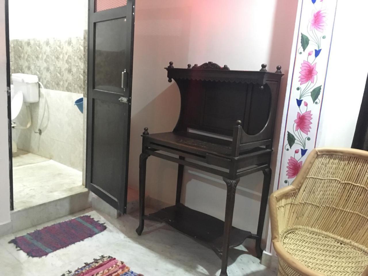 Black Pepper Home Stay Udaipur Eksteriør bilde