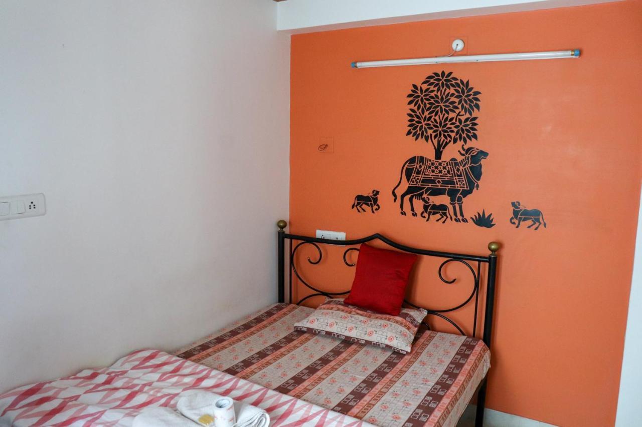 Black Pepper Home Stay Udaipur Eksteriør bilde